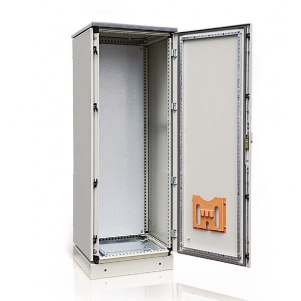 1800x800x400 skydas metalinis IP65 suMP su cokoliu